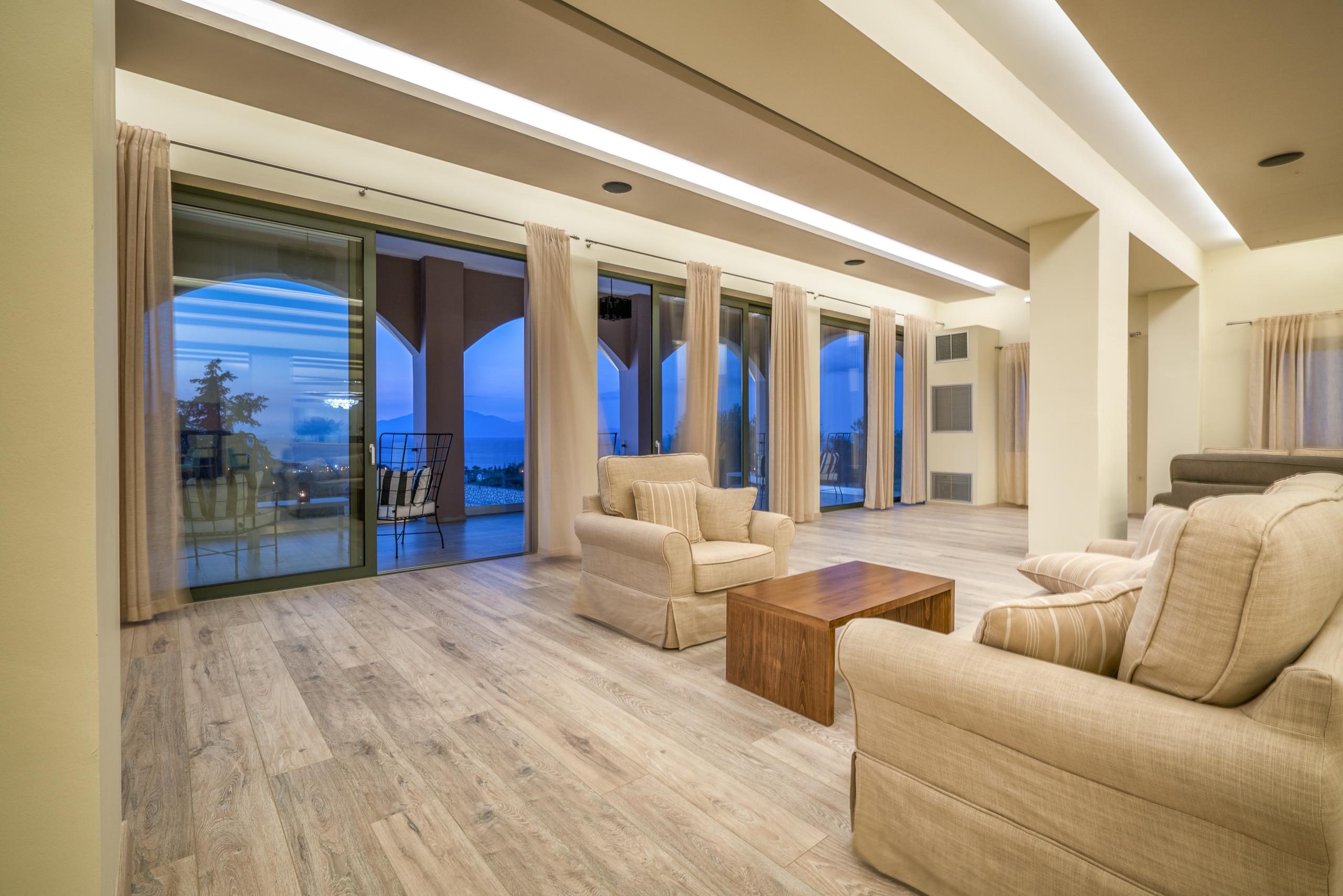 Elegance Luxury Executive - Adults Only