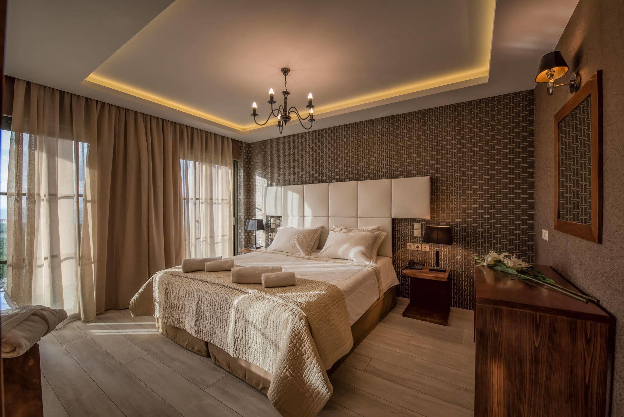 Elegance Luxury Executive - Adults Only Tragaki